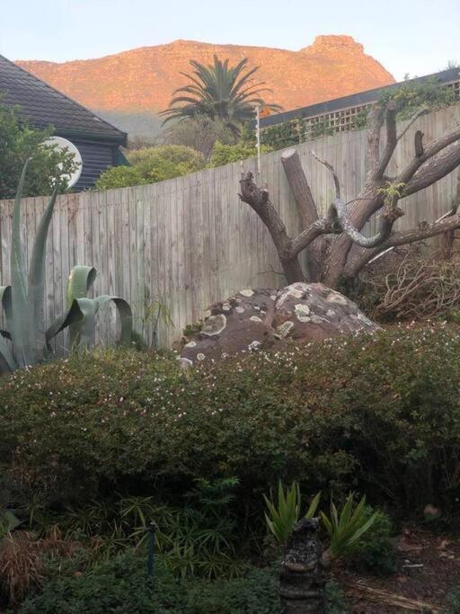 Villa Exclusive Getaway With Large Pool,fantastic Views Cape Town