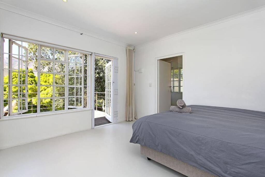Exclusive Getaway With Large Pool,fantastic Views