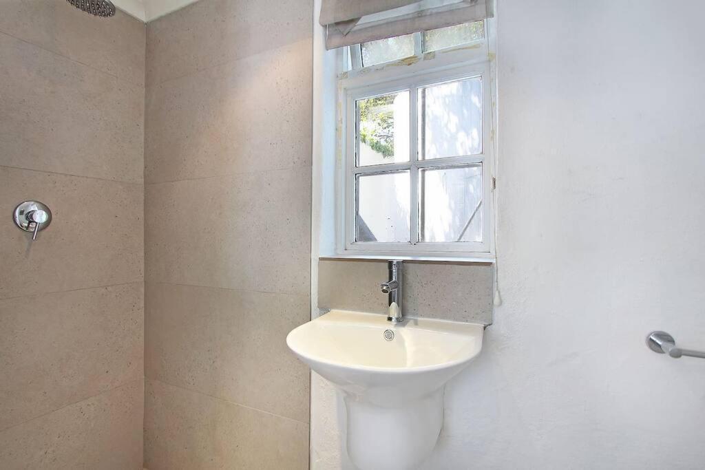 Exclusive Getaway With Large Pool,fantastic Views * Cape Town